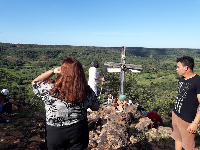 Peregrinação da subida do morro festejos da Santa Cruz em Malhada no município de Bocaina – PI - Imagem 52