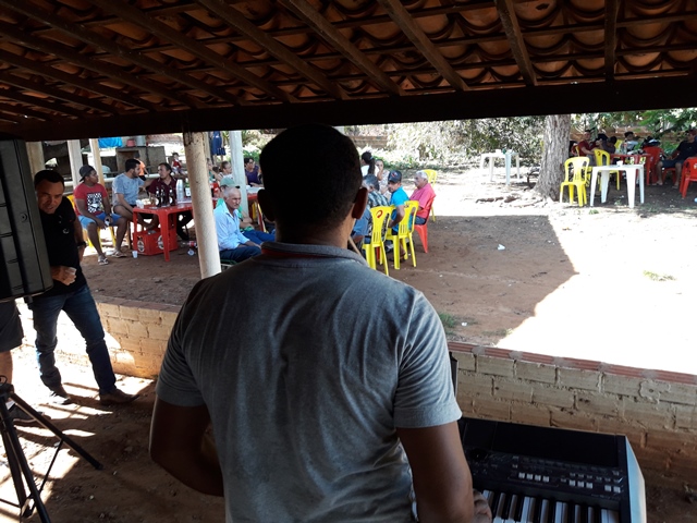 Peregrinação da subida do morro festejos da Santa Cruz em Malhada no município de Bocaina – PI - Imagem 20