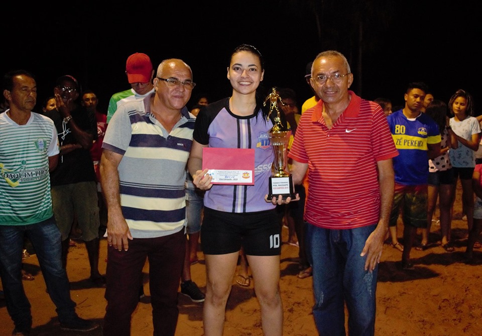 Equipe do Mato Feio goleia o Massapê e se consagra campeã do Torneio de Futebol de Areia Feminino 2019 - Imagem 43