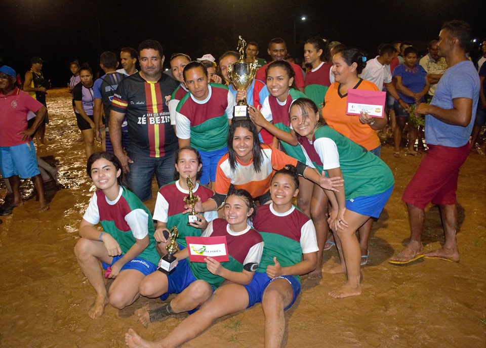 Equipe do Mato Feio goleia o Massapê e se consagra campeã do Torneio de Futebol de Areia Feminino 2019 - Imagem 24
