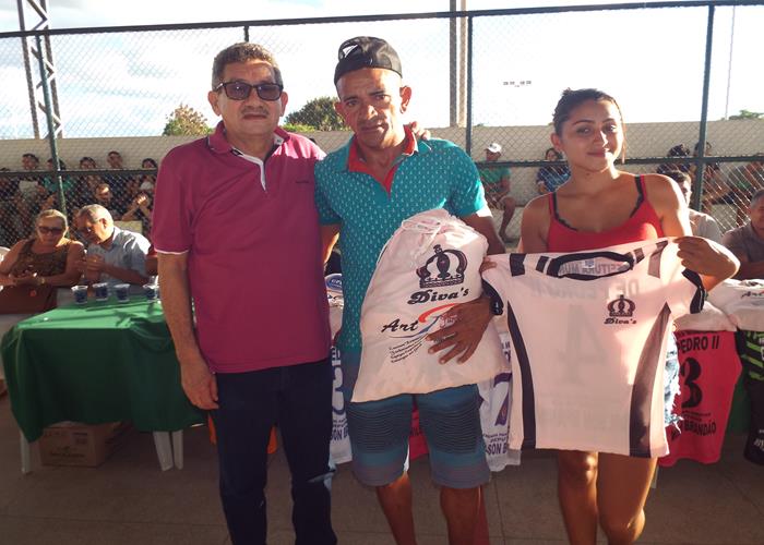 Atletas do futebol feminino iniciam a 2ª Copa Batom de Pedro II - Imagem 23