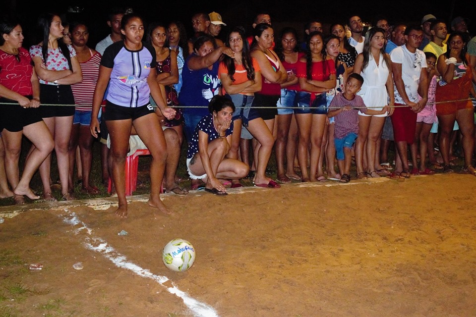 Equipe do Mato Feio goleia o Massapê e se consagra campeã do Torneio de Futebol de Areia Feminino 2019 - Imagem 38