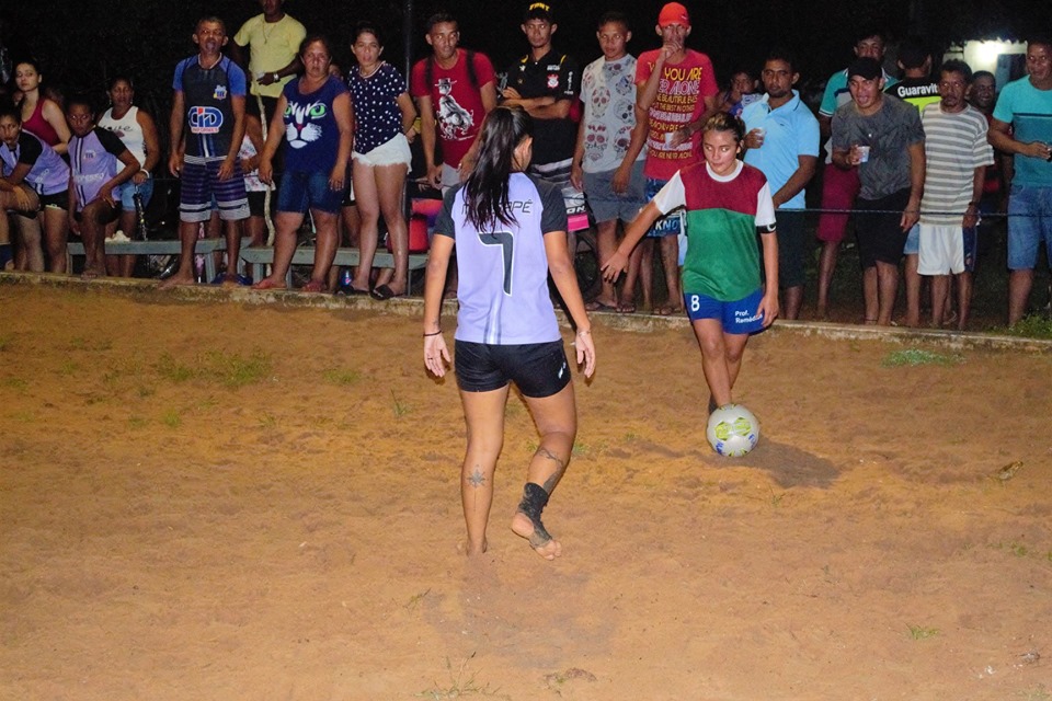 Equipe do Mato Feio goleia o Massapê e se consagra campeã do Torneio de Futebol de Areia Feminino 2019 - Imagem 64