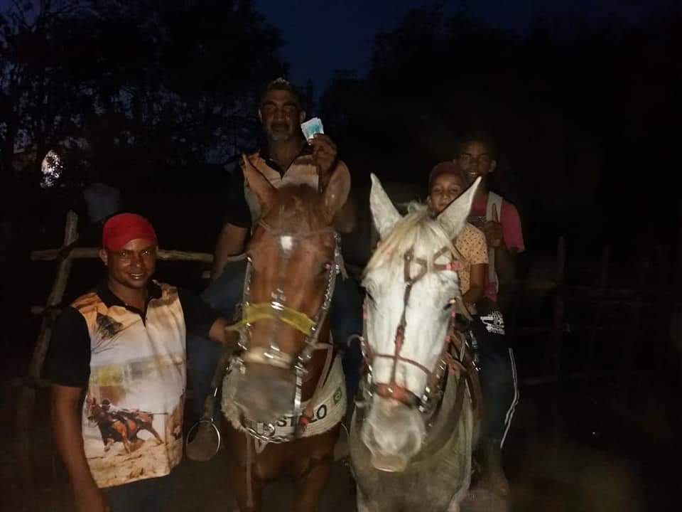 Pega de Boi reúne Vaquerama e amigos em Prado na comunidade Baixa Grande - Imagem 13