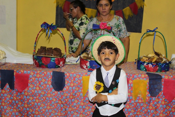 Escolinha Tia Loura realizou  arraiá com crianças - Imagem 2