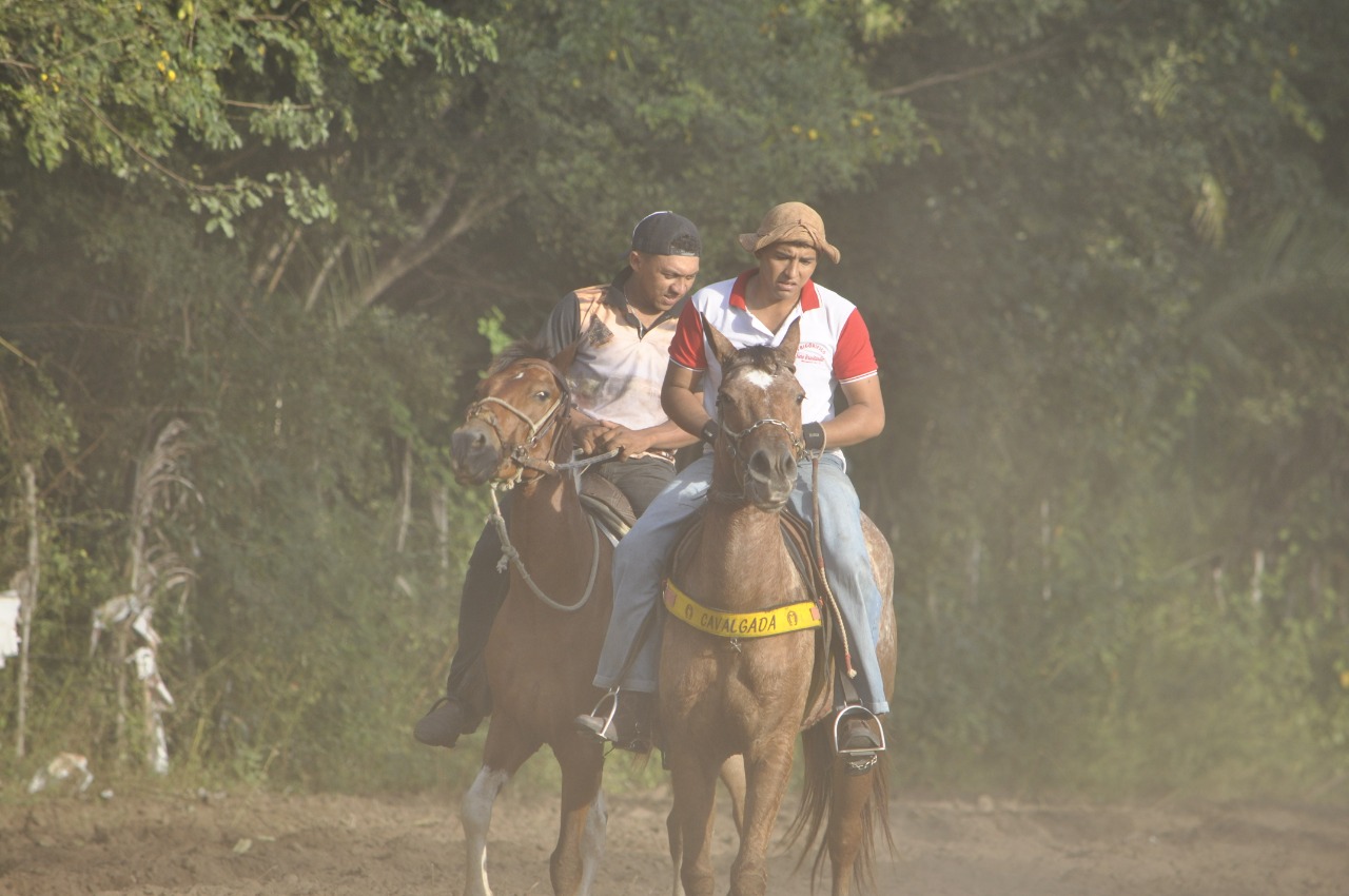 Pega de Boi reúne Vaquerama e amigos em Prado na comunidade Baixa Grande - Imagem 5