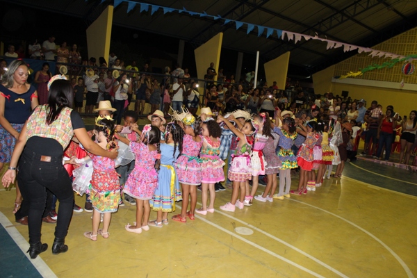 Escolinha Tia Loura realizou  arraiá com crianças - Imagem 41