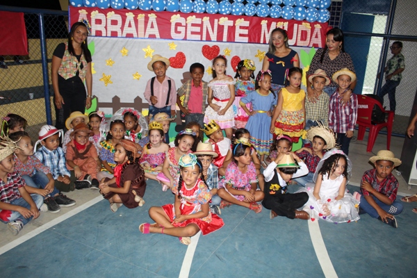 Escolinha Tia Loura realizou  arraiá com crianças - Imagem 48