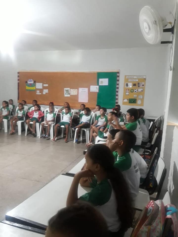 Alunos participam de palestra sobre alimentação saudável - Imagem 1