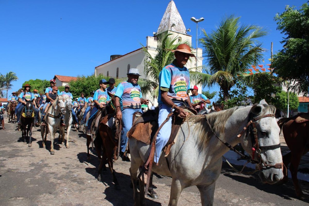 Cavalgada da Amizade reúne uma multidão em Barro Duro - Imagem 9