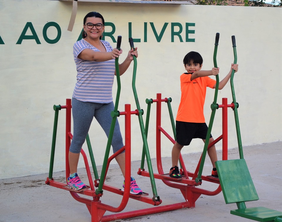 Prefeito Genival Bezerra inaugura Academia ao Ar Livre na zona rural - Imagem 12