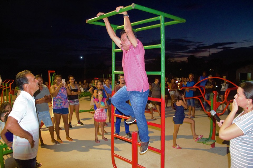 Prefeito Genival Bezerra inaugura Academia ao Ar Livre na zona rural - Imagem 47