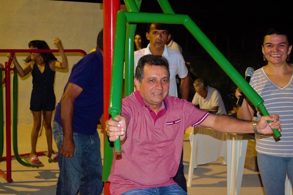 Prefeito Genival Bezerra inaugura Academia ao Ar Livre na zona rural - Imagem 1