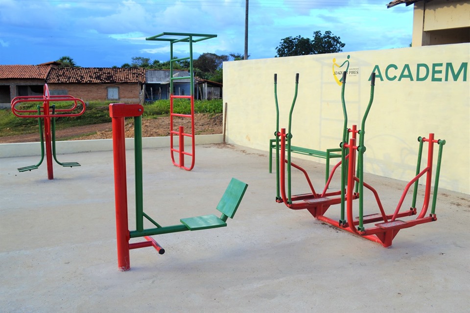 Prefeito Genival Bezerra inaugura Academia ao Ar Livre na zona rural - Imagem 7