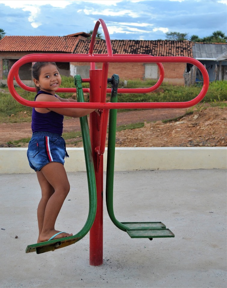 Prefeito Genival Bezerra inaugura Academia ao Ar Livre na zona rural - Imagem 15
