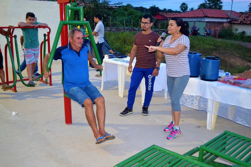Prefeito Genival Bezerra inaugura Academia ao Ar Livre na zona rural - Imagem 36