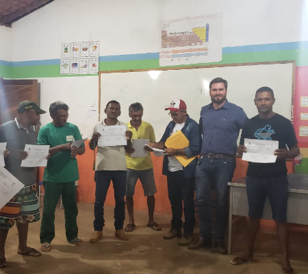 PMU oferece análise do solo e transporte de calcário para produtor do Assentamento Flores