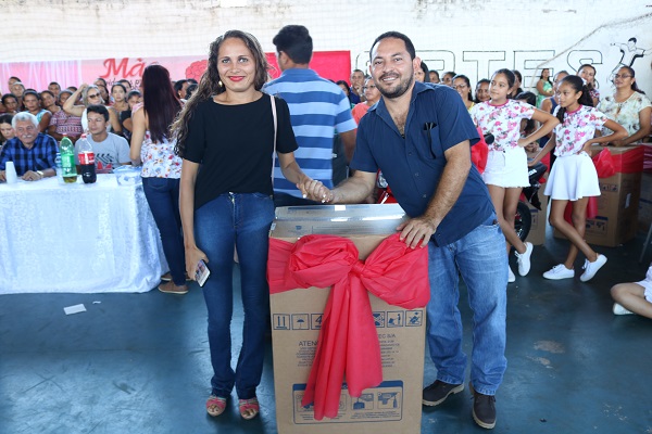 Prefeitura promoveu maior festa da história em homenagem as mães - Imagem 35