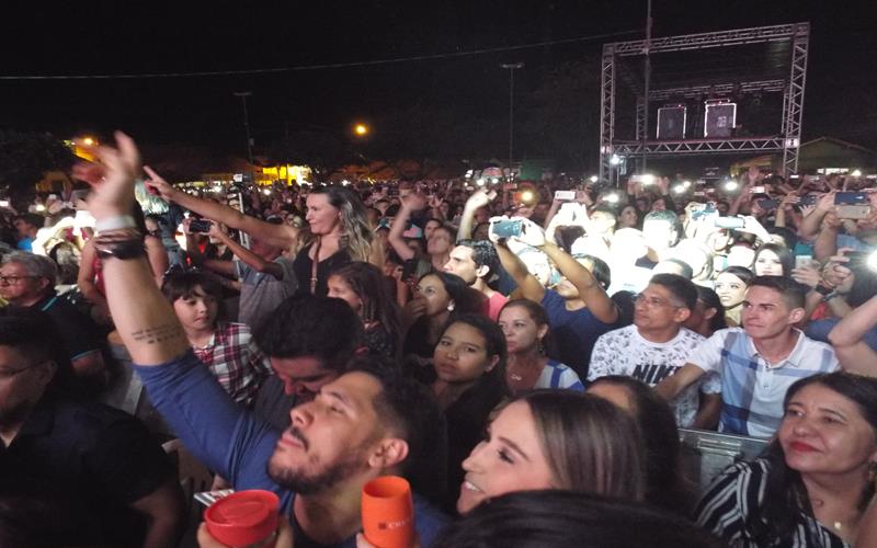 3ª noite do 16° Festival de Inverno de Pedro II: muito jazz, blues, pop, rock e reggae nas praças dos shows - Imagem 1