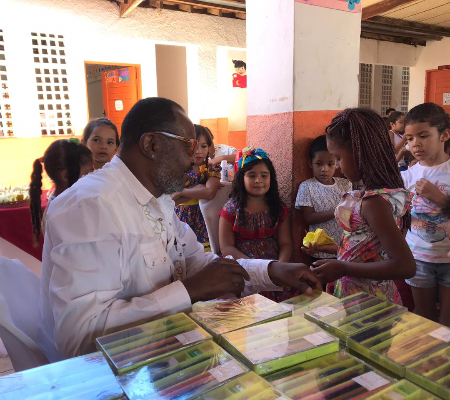 Artista Plástico Sanagê Cardoso prestigia projeto da escola Municipal Água Branca em Uruçuí.