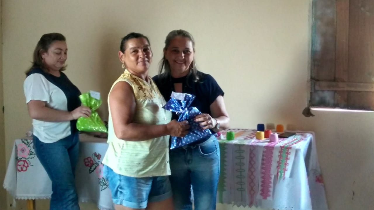 Mulheres da localidade Pé do Morro participam de oficina de bordado - Imagem 2