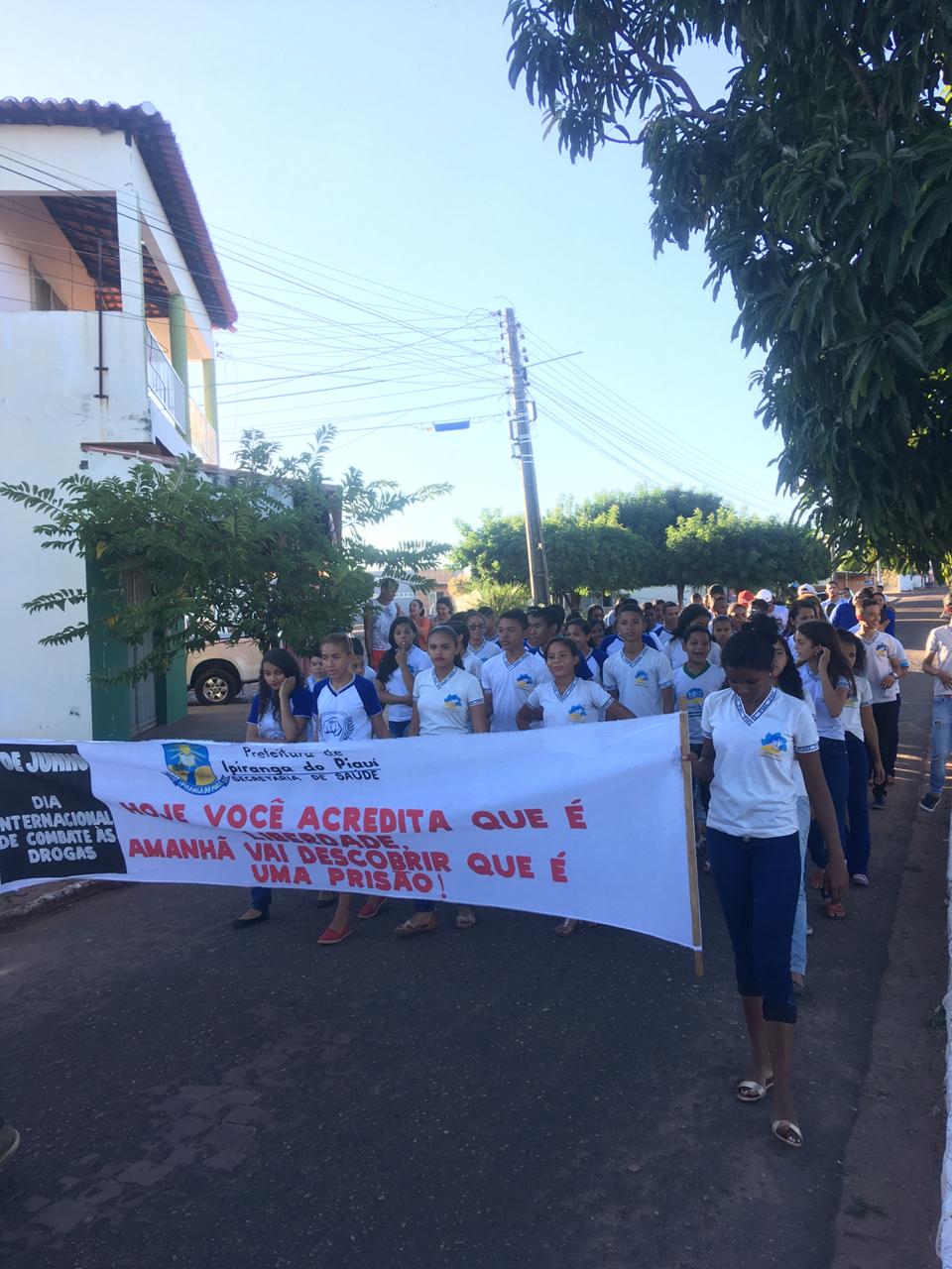 Secretaria Municipal de Saúde por meio do NASF realiza caminhada contra as Drogas em Ipiranga. - Imagem 8