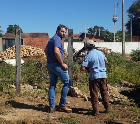 Agricultura realiza ações de prevenção a queimadas na plantação de caju em Uruçuí-Piauí 