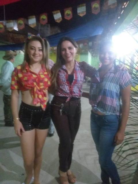 “São João da Amizade EJA” encerra atividades do Colégio Terezinha Nunes em Picos.  - Imagem 6