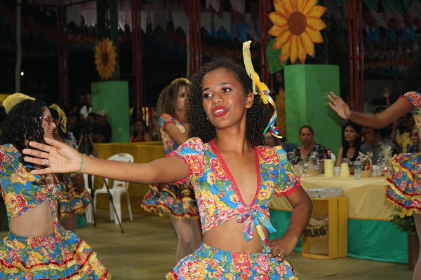 Começou o XXIII Festival Junino de N. S. dos Remédios - Imagem 14