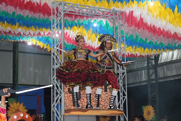 Luar de Santo Antônio e Sanfona Dourada se apresentaram no Festival Junino de N. S. dos Remédios - Imagem 13