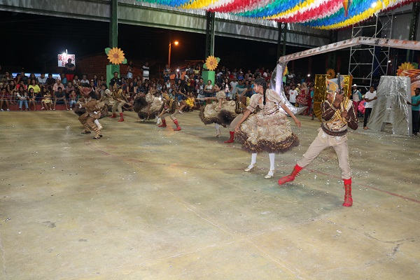 Luar de Santo Antônio e Sanfona Dourada se apresentaram no Festival Junino de N. S. dos Remédios - Imagem 29