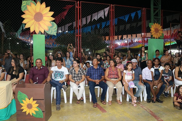 Luar de Santo Antônio e Sanfona Dourada se apresentaram no Festival Junino de N. S. dos Remédios - Imagem 3