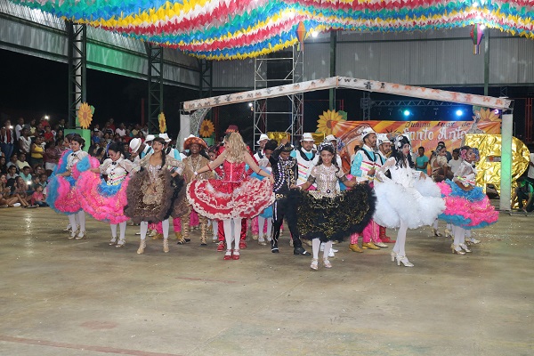 Luar de Santo Antônio e Sanfona Dourada se apresentaram no Festival Junino de N. S. dos Remédios - Imagem 27