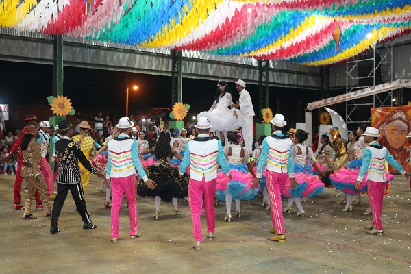 Luar de Santo Antônio e Sanfona Dourada se apresentaram no Festival Junino de N. S. dos Remédios - Imagem 31