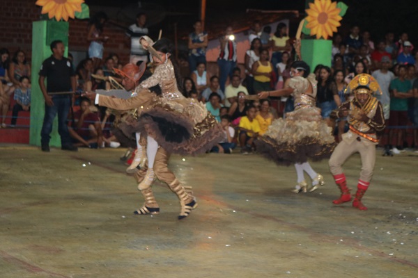 Luar de Santo Antônio e Sanfona Dourada se apresentaram no Festival Junino de N. S. dos Remédios - Imagem 28