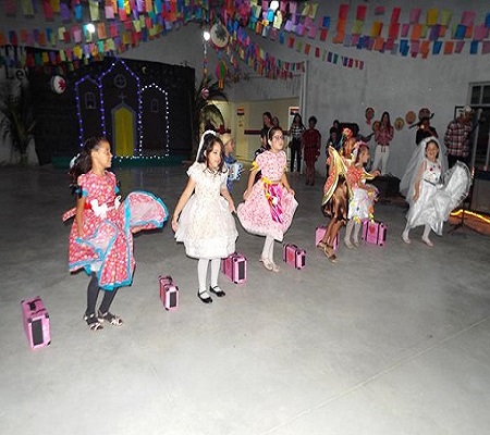 Rede Objetivo de Ensino de Pedro II realiza sua festa de São João 