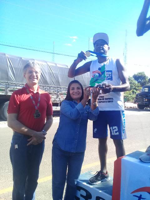 Atletas realizam Primeira Corrida de Picos a Dom Expedito Lopes - Imagem 47