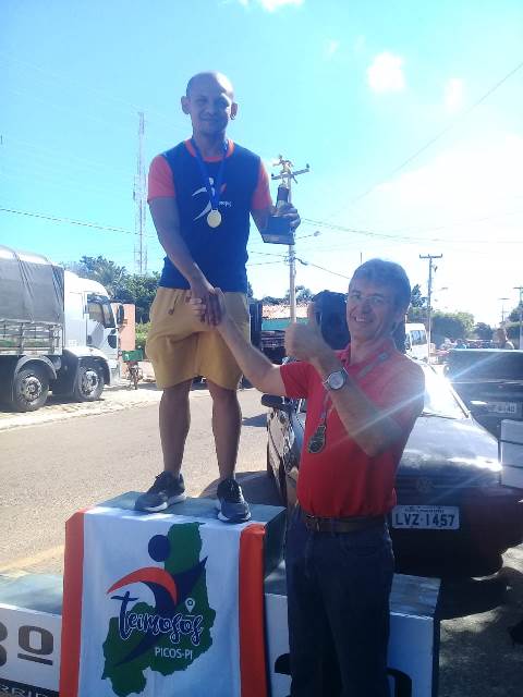 Atletas realizam Primeira Corrida de Picos a Dom Expedito Lopes - Imagem 41