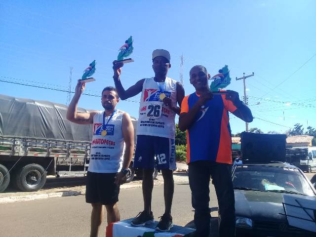 Atletas realizam Primeira Corrida de Picos a Dom Expedito Lopes - Imagem 26