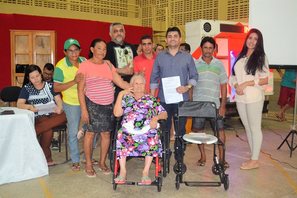 SMS de Joaquim Pires entrega equipamentos ortopédicos aos pacientes com deficiência física - Imagem 31
