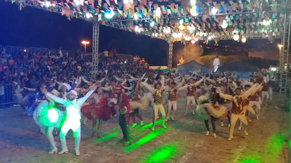 Com criatividade prefeitura de Barras realiza Festival Folclórico  - Imagem 6