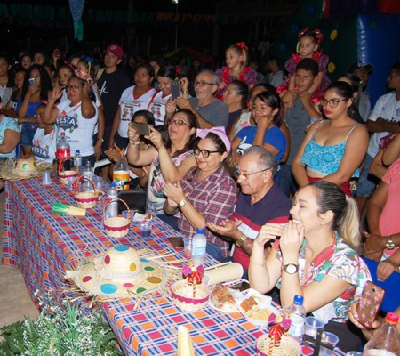 Arraiá do Seu Lobato movimenta Barro Duro