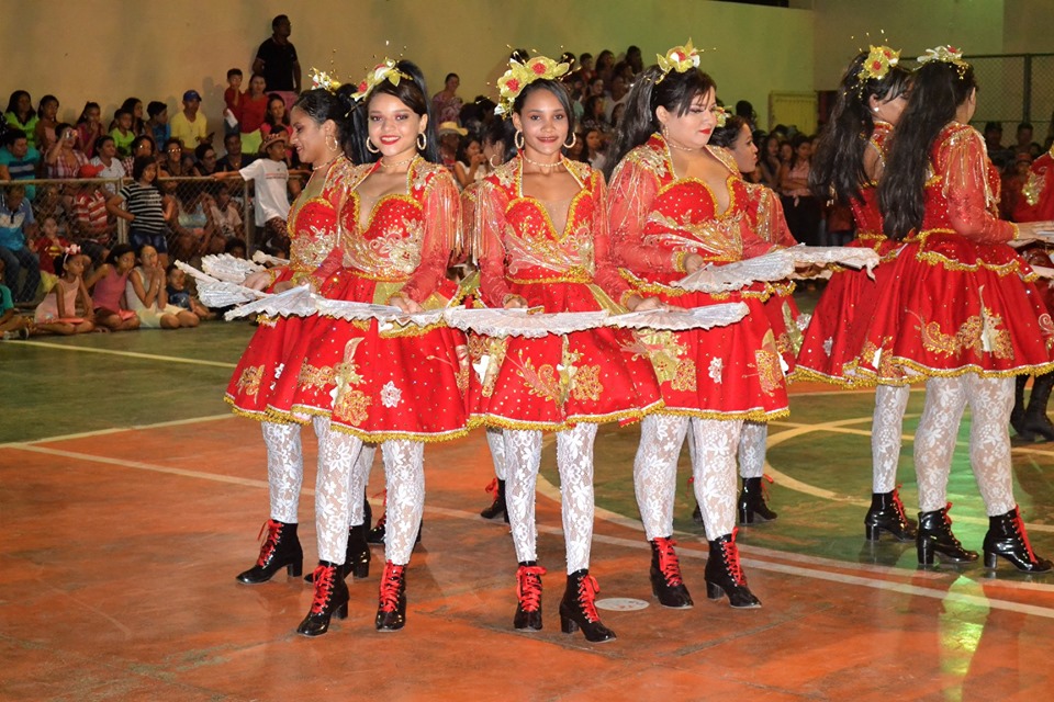 Prefeitura municipal realiza a primeira noite do arraiá da cidade de Joaquim Pires - Imagem 33