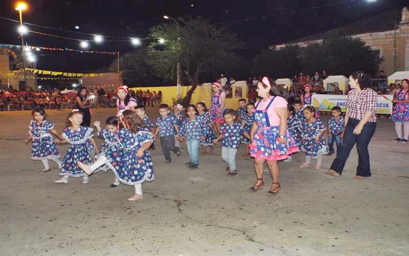 Público prestigia primeira noite do Encontro de Folguedos na Praça Manoel Nogueira Lima  - Imagem 40