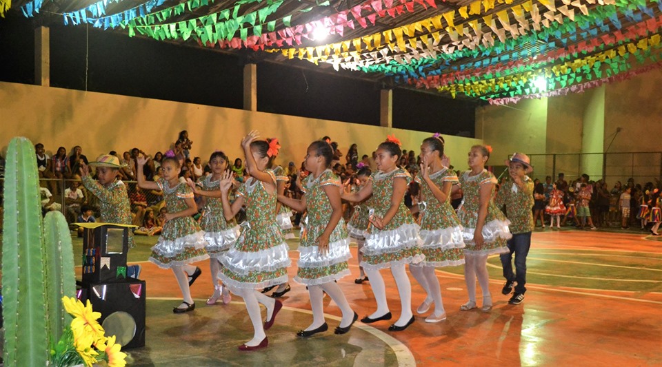 Prefeitura municipal realiza a primeira noite do arraiá da cidade de Joaquim Pires - Imagem 45