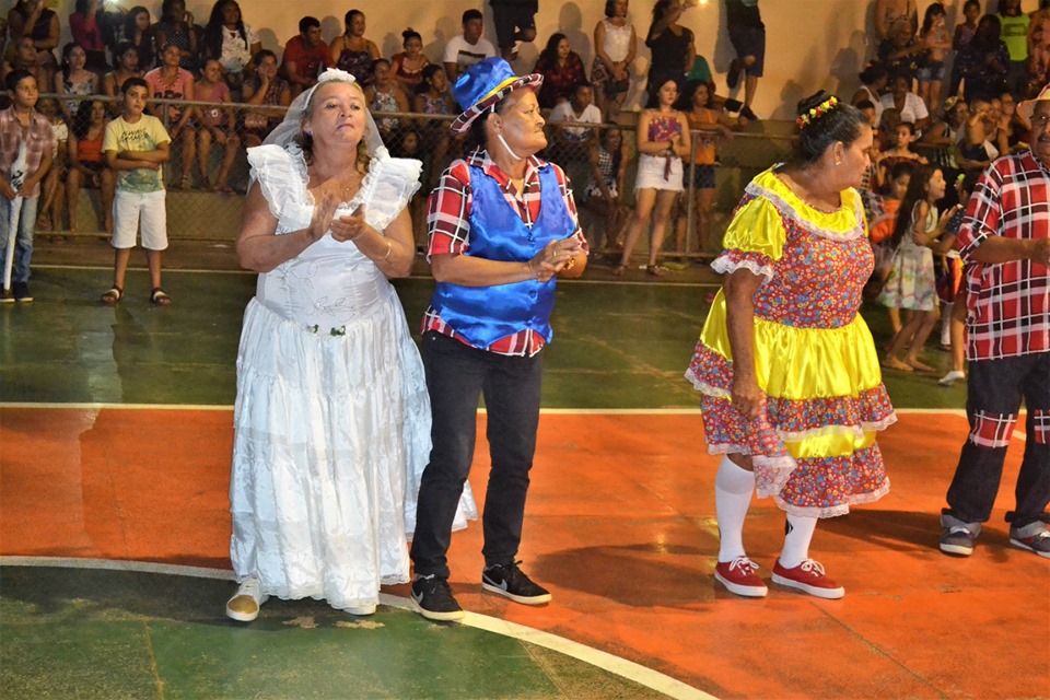 Prefeitura municipal realiza a primeira noite do arraiá da cidade de Joaquim Pires - Imagem 70