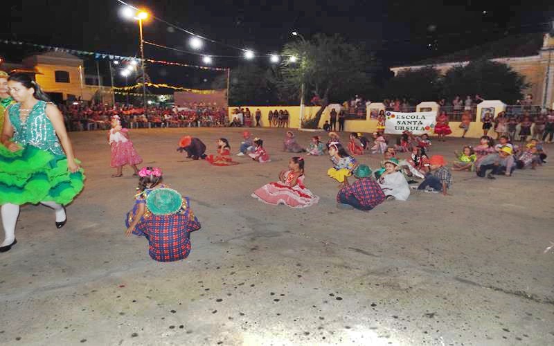 Público prestigia primeira noite do Encontro de Folguedos na Praça Manoel Nogueira Lima  - Imagem 49