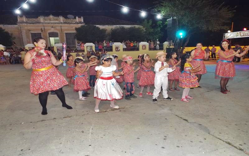 Público prestigia primeira noite do Encontro de Folguedos na Praça Manoel Nogueira Lima  - Imagem 37