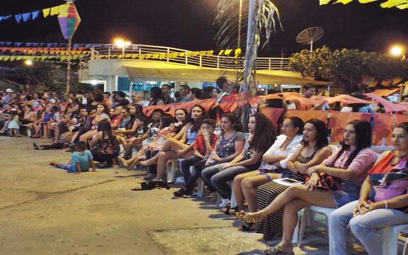 Público prestigia primeira noite do Encontro de Folguedos na Praça Manoel Nogueira Lima  - Imagem 19