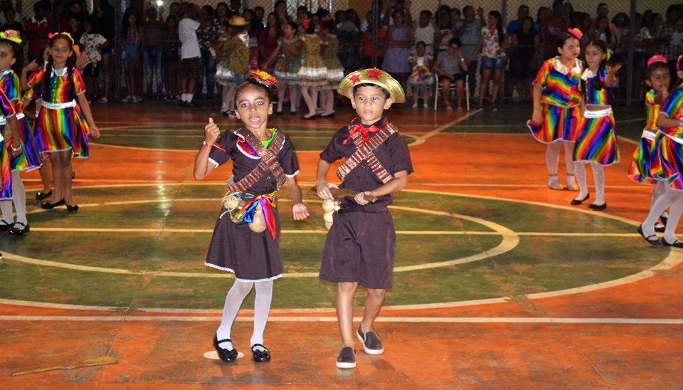 Prefeitura municipal realiza a primeira noite do arraiá da cidade de Joaquim Pires - Imagem 42